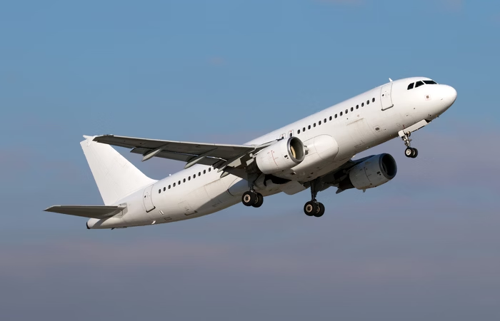 Piloto De Avião Tem Mal Súbito Durante Voo E O Pior AcontecE…Veja Mais