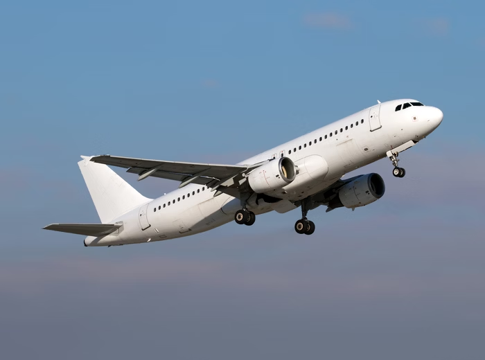 Piloto De Avião Tem Mal Súbito Durante Voo E O Pior AcontecE…Veja Mais