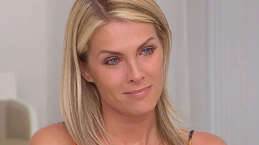 Apresentadora Ana Hickmann toma decisão radical e faz mudanças para não ser mais traída, ela d…Ver mais
