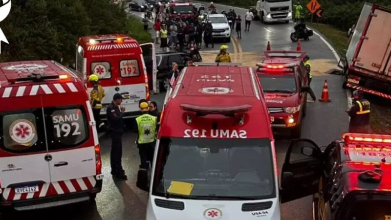 Grave acidente na BR-282 deixa uma morte e três feridos; o bebê estava na….v3ja mais