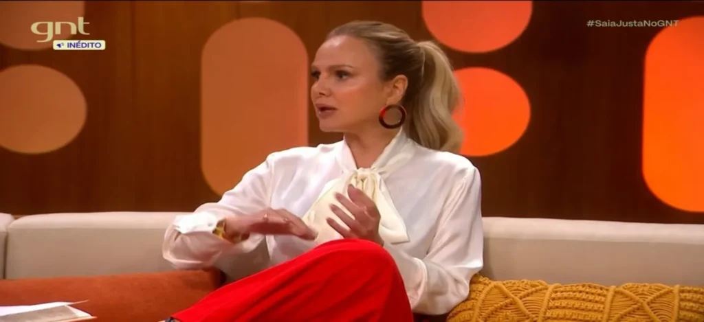Eliana revela que dorme em quarto separado do marido por causa… Ver mais