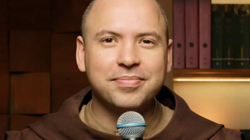 Nosso Querido Frei Gilson!! Acaba de Sofrer um Grave!…Ver mais