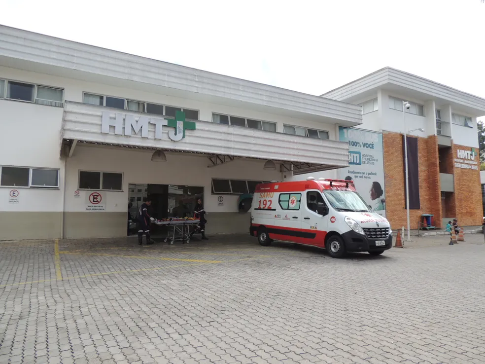 Descanse em paz: Morre querida médica enquanto fazia s…Ver mais