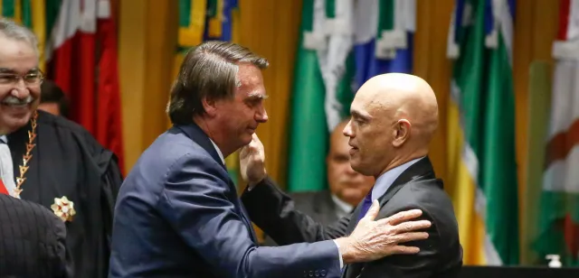 ‘O Exame Confirmou’: após internação, coube ao filho trazer notícias sobre o… Ver mais