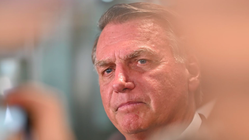 Bolsonaro se zanga com Tarcísio e Nikolas Ferreira, e diz q… Ver mais