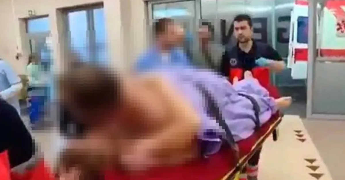 Casal confunde cola com gel íntim0 e vai parar em hospital, col0u a… Ver mais